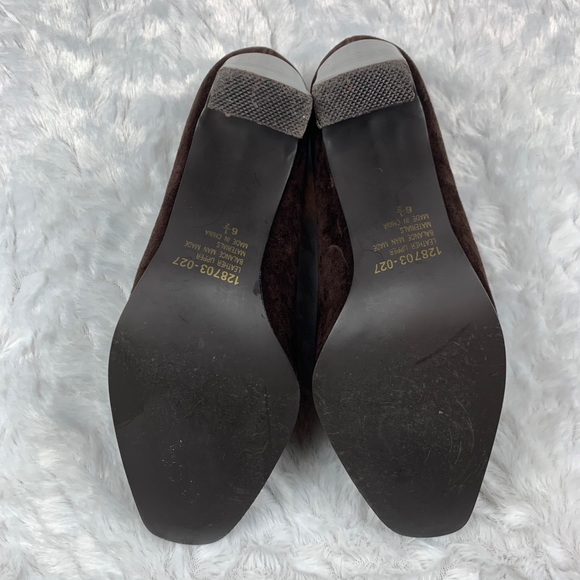 Colin Stuart Suede Heels - Picture 7 of 10